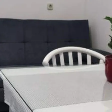Mira Roso - One Bedroom 3 Apartment Makarska